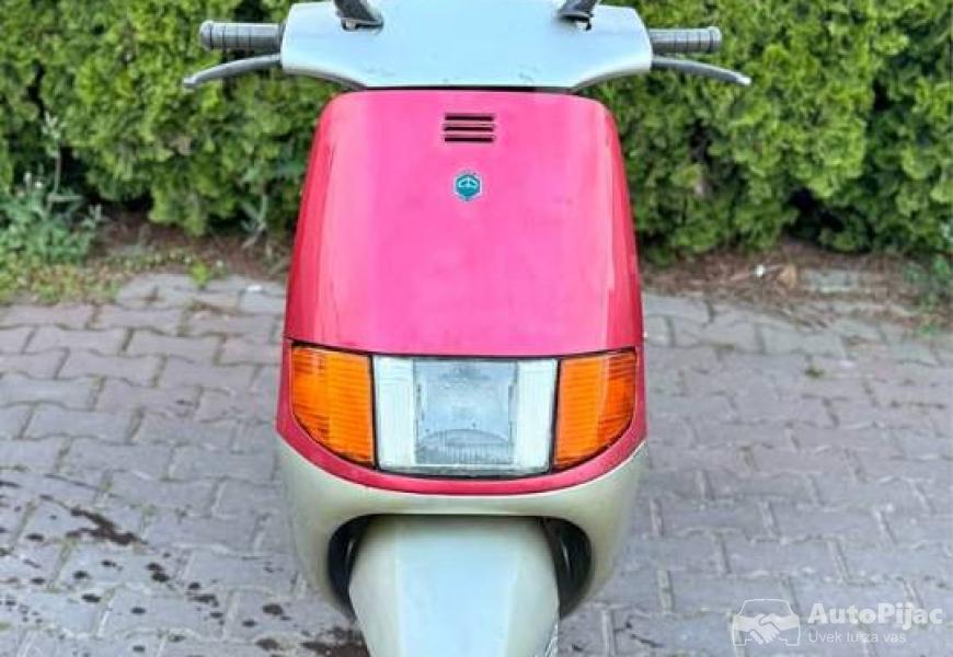 piaggio_sfera_1_polovni_automobili_autopijac.rs