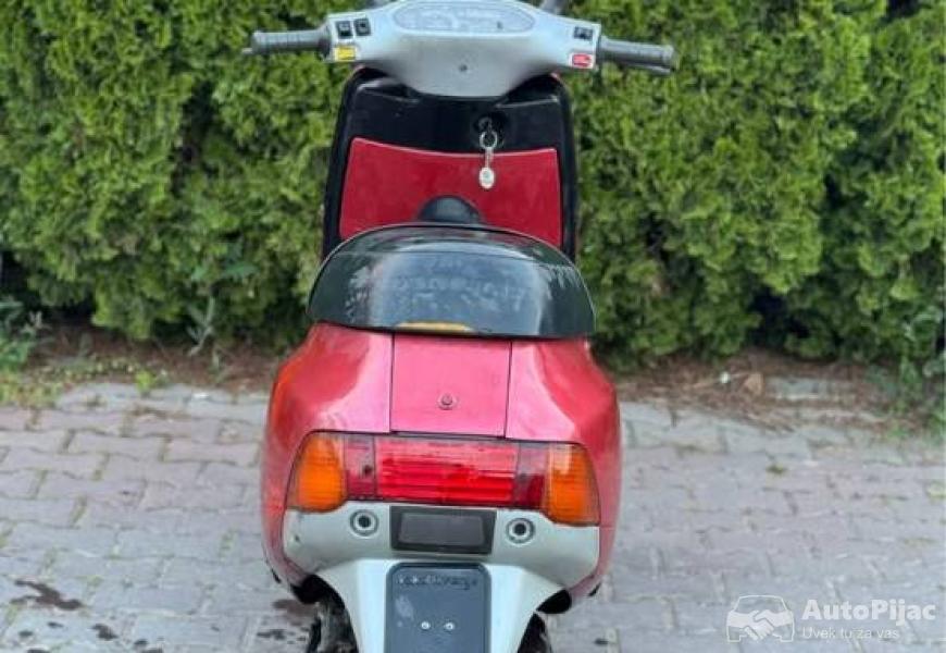 piaggio_sfera_5_polovni_automobili_autopijac.rs