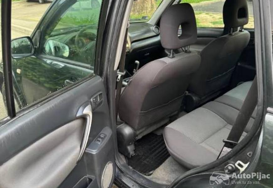 toyota_rav4_d4d_10_polovni_automobili_autopijac.rs