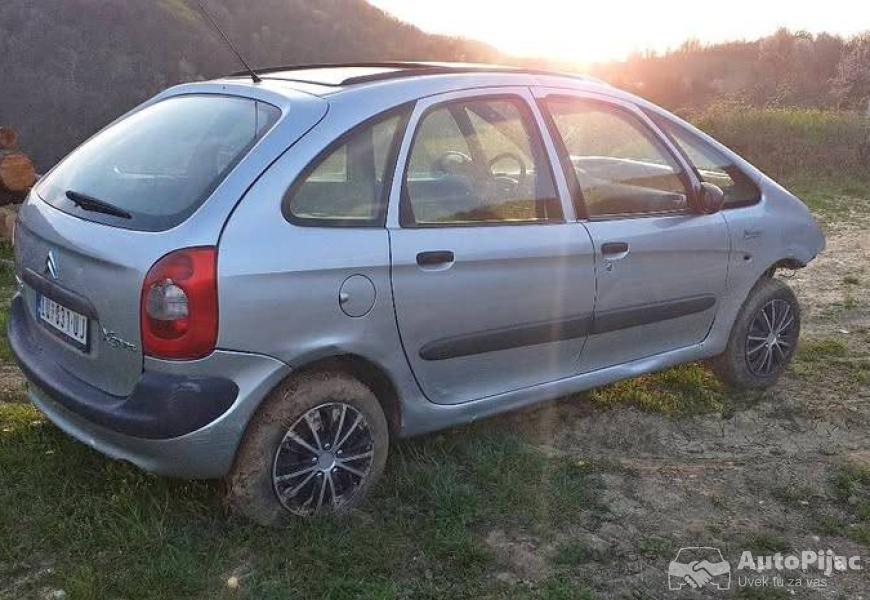 citroen_picaso_neispravan_1_polovni_automobili_autopijac.rs