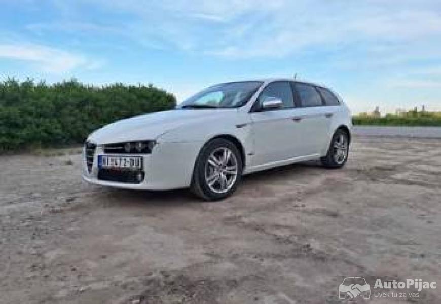 alfa2012_extra_motor_i_menjac_100kw_20dizel_regist_1_polovni_automobili_autopijac.rs