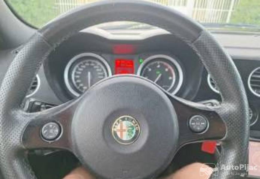 alfa2012_extra_motor_i_menjac_100kw_20dizel_regist_8_polovni_automobili_autopijac.rs