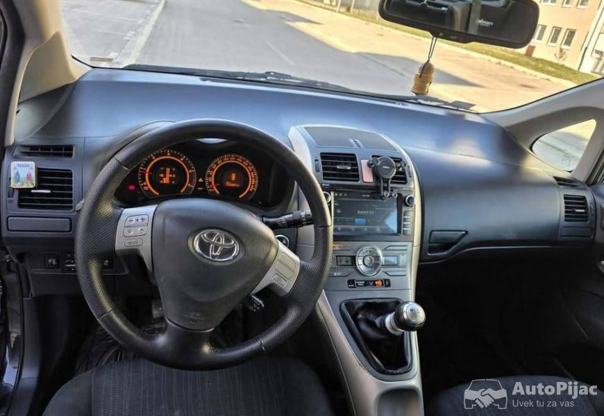 toyota_auris_20_d4d_2008_7_polovni_automobili_autopijac.rs