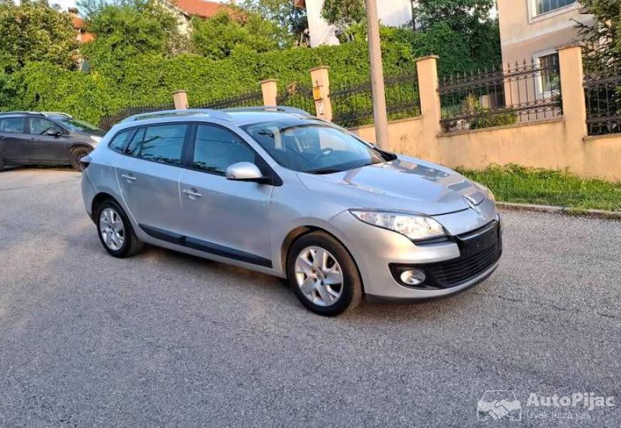 renault_megane_15_dci_13_god_nov_11_polovni_automobili_autopijac.rs