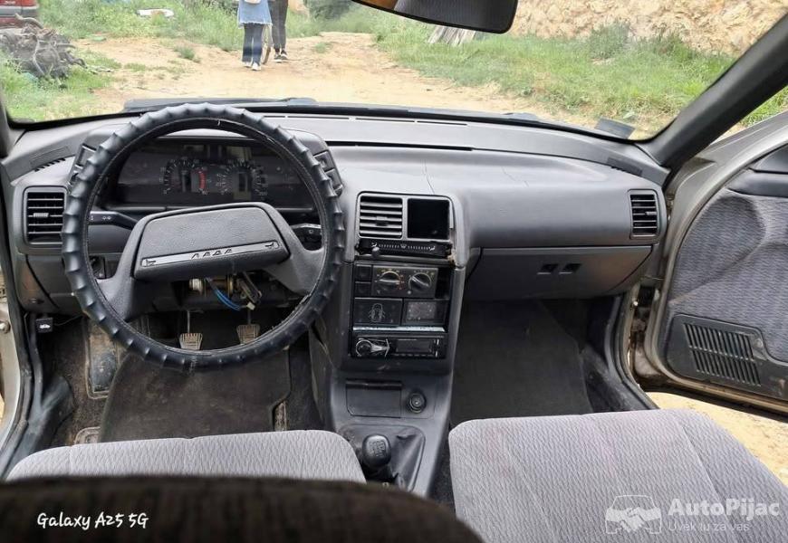 lada_110_7_polovni_automobili_autopijac.rs
