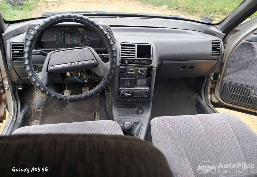 lada_110_8_polovni_automobili_autopijac.rs