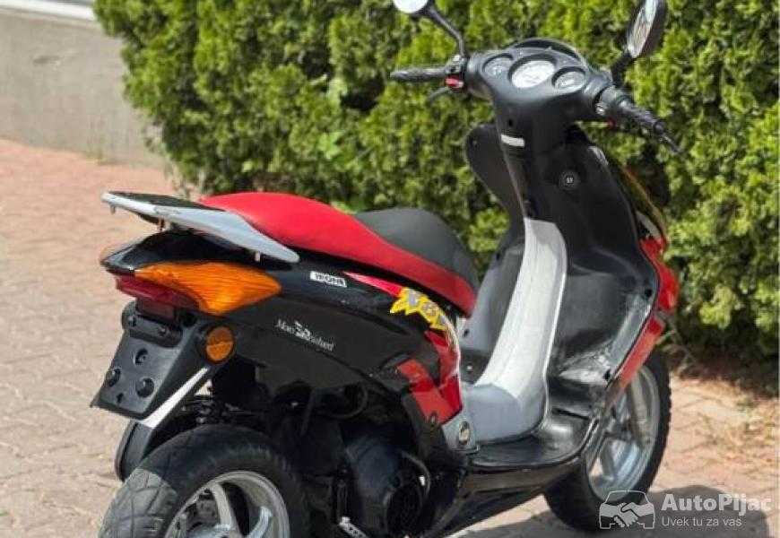 honda_x8r_6_polovni_automobili_autopijac.rs