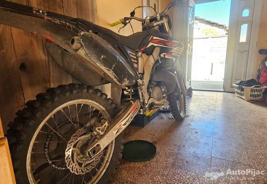 honda_cr_250_2_polovni_automobili_autopijac.rs