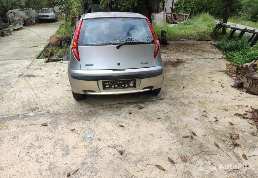 fiat_punto_12_8v_delovi_4_polovni_automobili_autopijac.rs