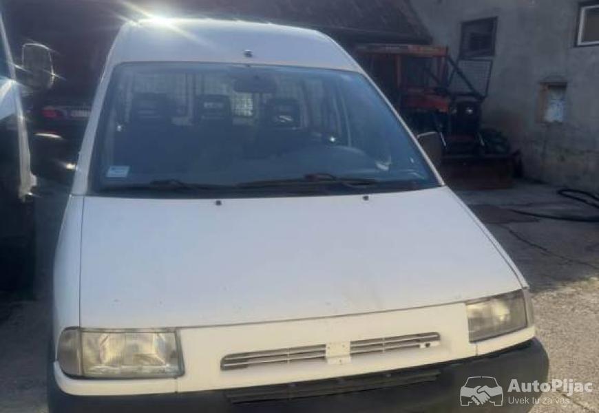 citroen_jumpy_19d_teretni_4_polovni_automobili_autopijac.rs