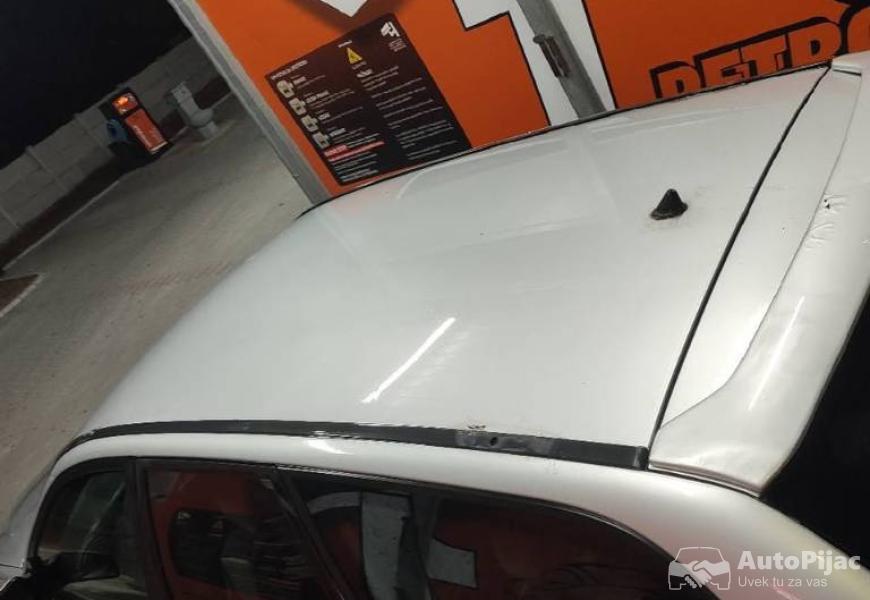 volvo_v40_19dci_85kw_5_polovni_automobili_autopijac.rs