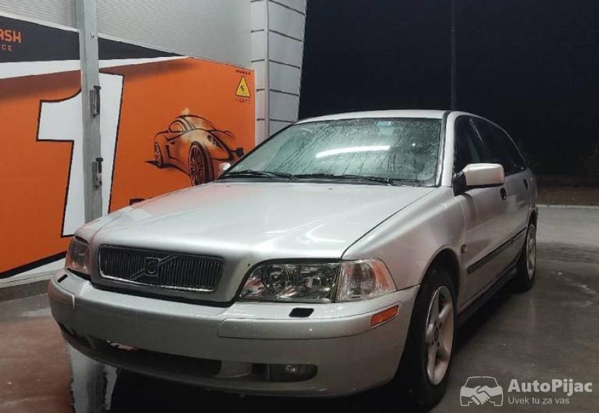 volvo_v40_19dci_85kw_6_polovni_automobili_autopijac.rs