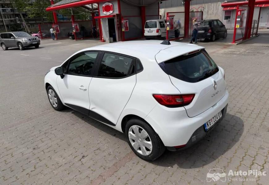 reno_clio_15_dci_2015_god_2_polovni_automobili_autopijac.rs