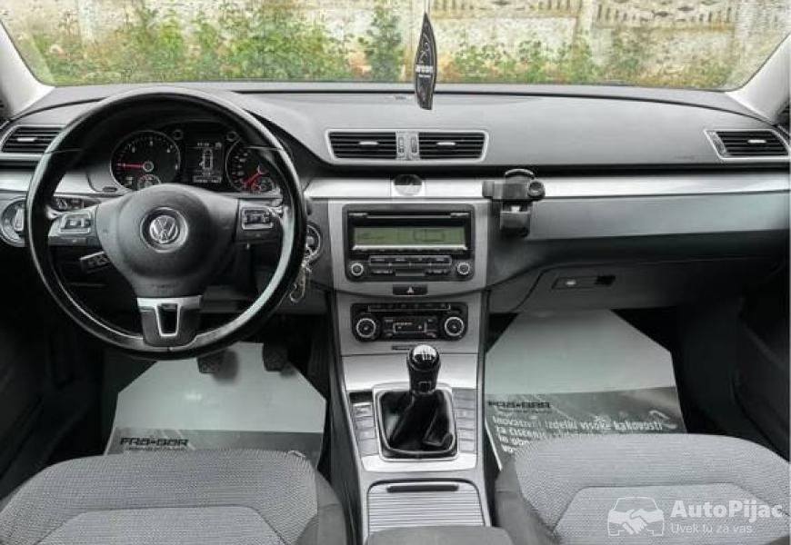 volkswagen_passat_b7_20_tdi_bluemotion_2011_5_polovni_automobili_autopijac.rs