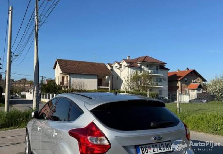 ford_focus_16_2011_4_polovni_automobili_autopijac.rs