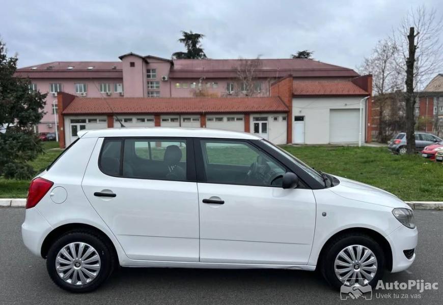 skoda_fabia_16tdi_2012god_presla_220000_registrova_10_polovni_automobili_autopijac.rs