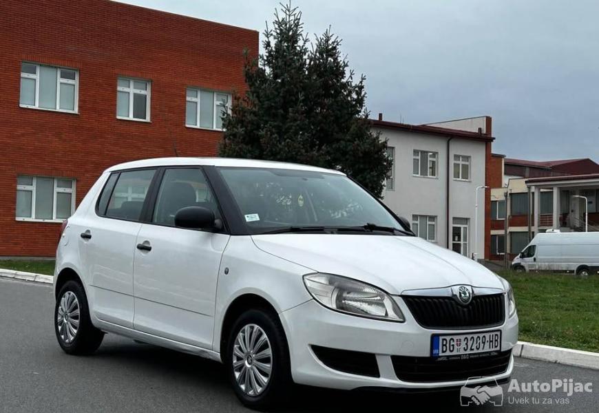 skoda_fabia_16tdi_2012god_presla_220000_registrova_4_polovni_automobili_autopijac.rs
