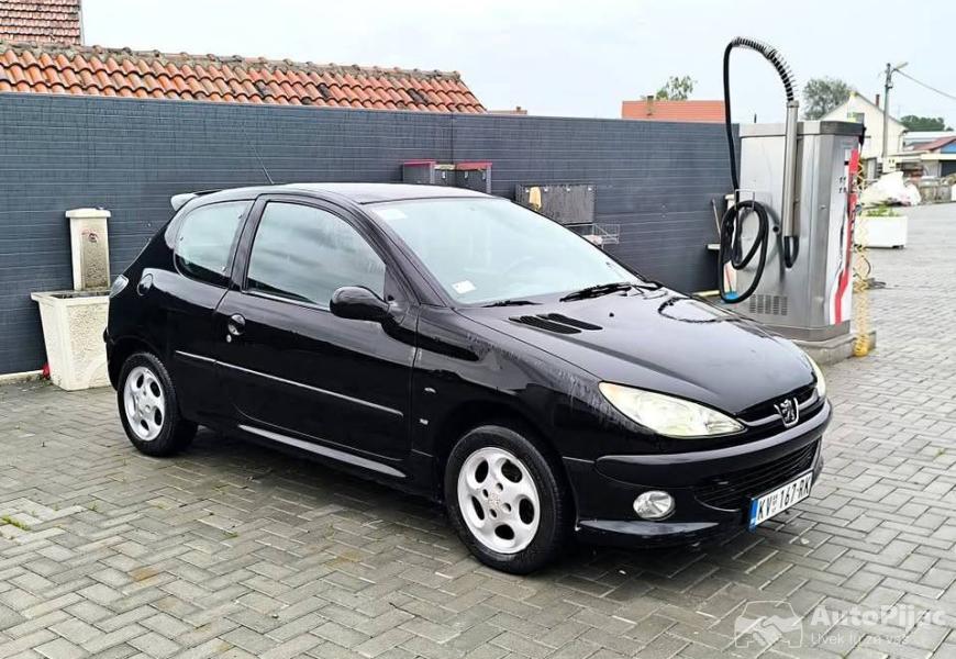 pezo_206_xs_1_polovni_automobili_autopijac.rs