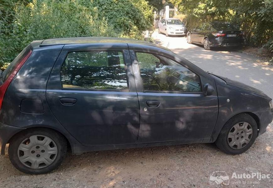 2001_fiat_punto_2_6_polovni_automobili_autopijac.rs