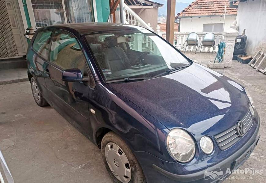 2003_volkswagen_polo_1_polovni_automobili_autopijac.rs