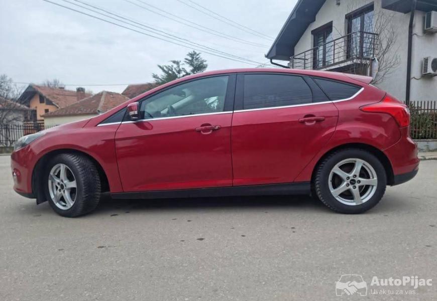 2011_ford_focus_5_polovni_automobili_autopijac.rs