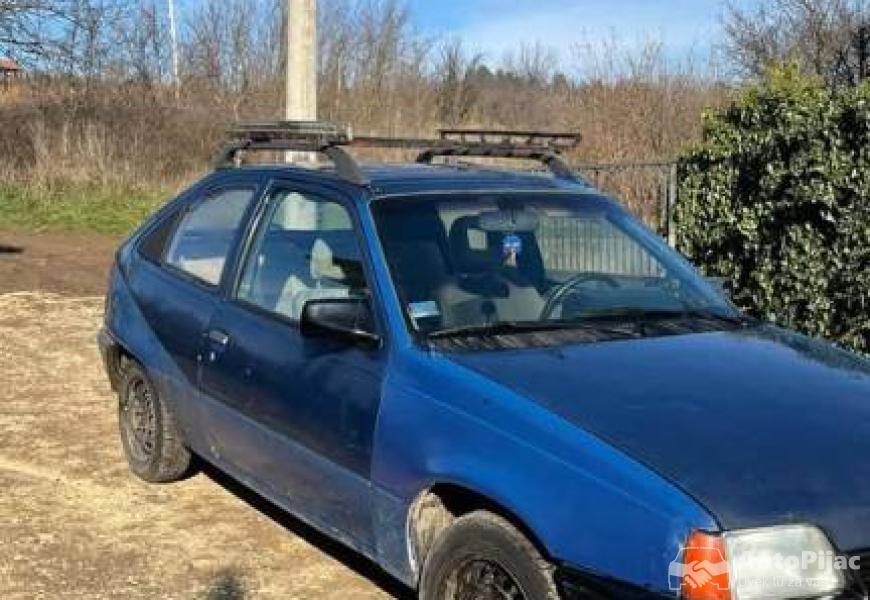 na_prodaju_opel_kadet_3_polovni_automobili_autopijac.rs