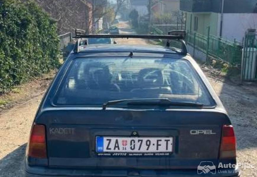 na_prodaju_opel_kadet_5_polovni_automobili_autopijac.rs