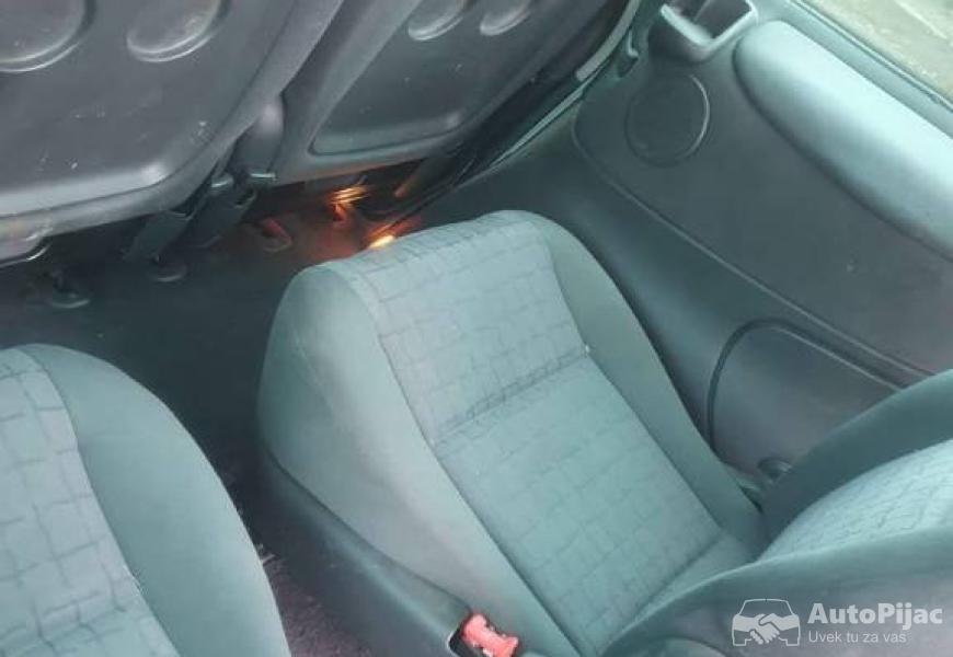 2005_seat_alhambra_15_polovni_automobili_autopijac.rs