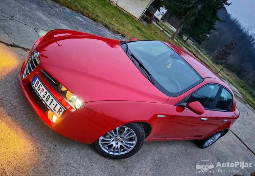 alfa_romeo_159_19_jtdm_2009_godiste_reg_do_1510202_1_polovni_automobili_autopijac.rs