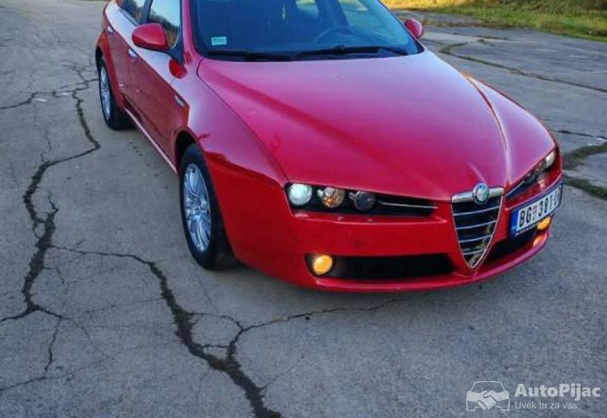 alfa_romeo_159_19_jtdm_2009_godiste_reg_do_1510202_4_polovni_automobili_autopijac.rs
