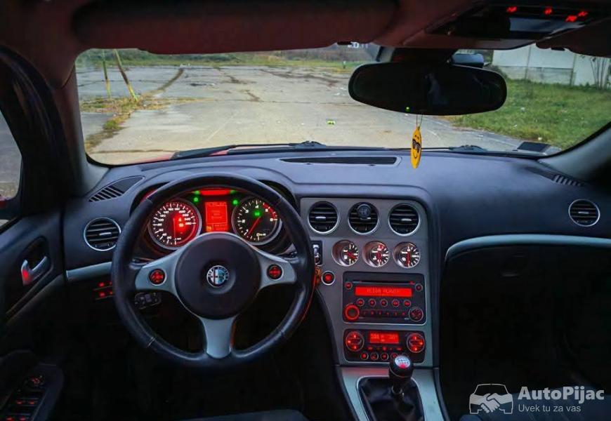 alfa_romeo_159_19_jtdm_2009_godiste_reg_do_1510202_6_polovni_automobili_autopijac.rs