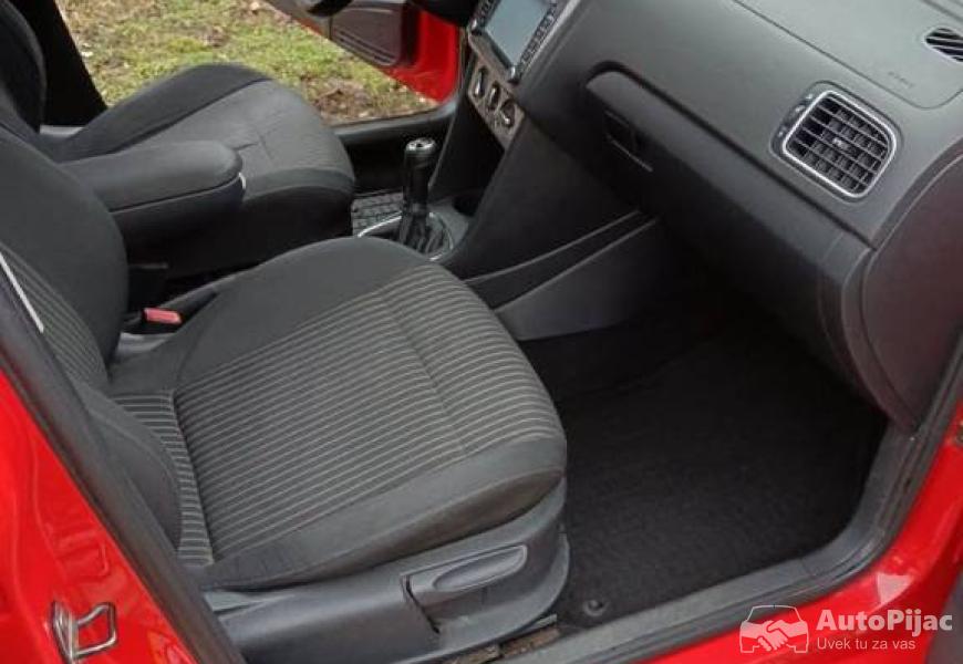 2009_volkswagen_polo_7_polovni_automobili_autopijac.rs