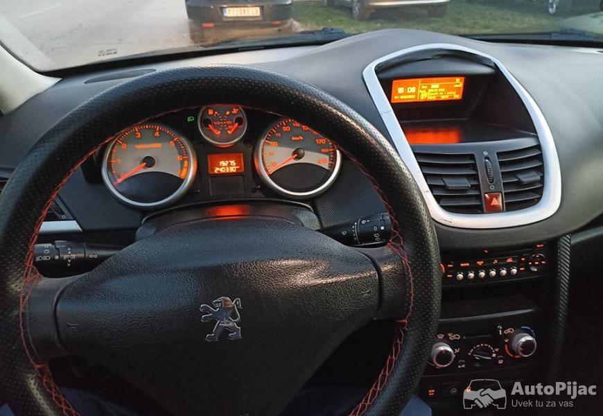 peugeot_207_14_2006_god_10_polovni_automobili_autopijac.rs