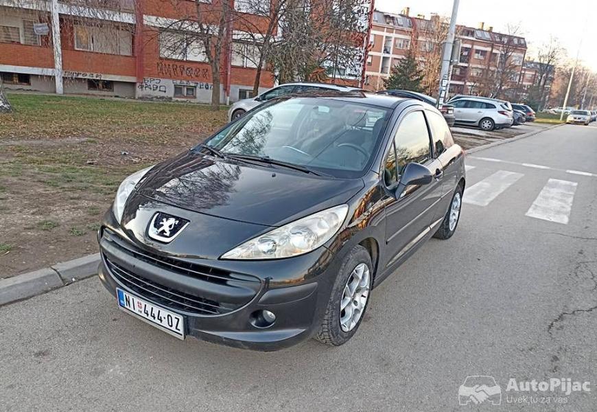 peugeot_207_14_2006_god_1_polovni_automobili_autopijac.rs