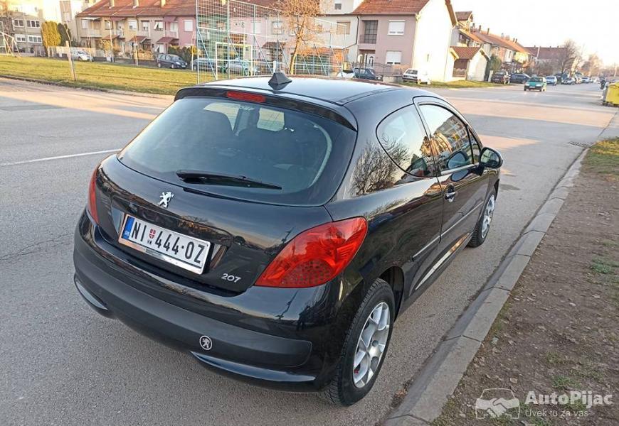 peugeot_207_14_2006_god_7_polovni_automobili_autopijac.rs