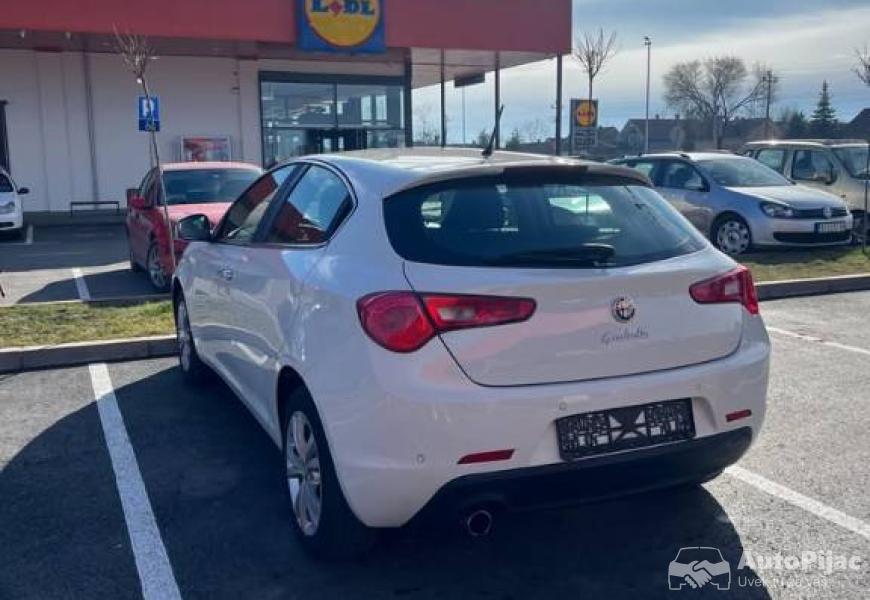 2012_alfa_romeo_giulietta_16_jtdm_77kw_7_polovni_automobili_autopijac.rs