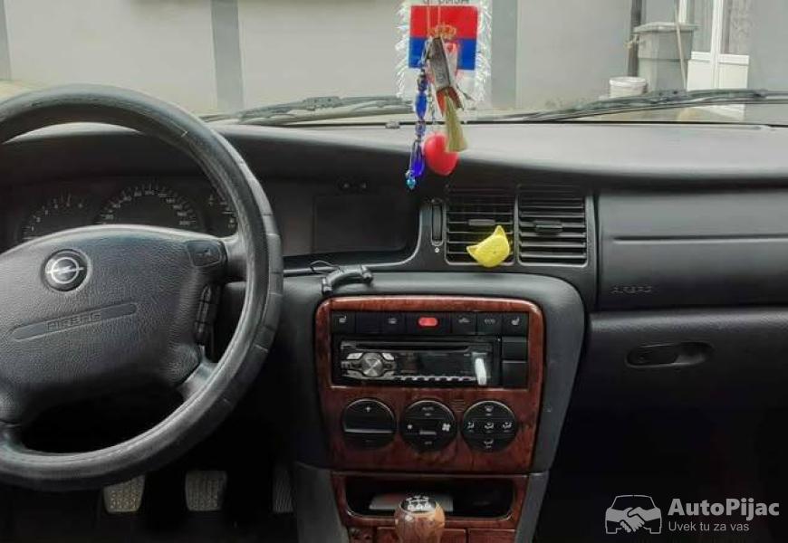 2003_opel_vektra_4_polovni_automobili_autopijac.rs