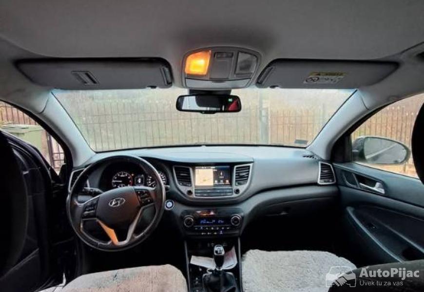 2018_hyundai_tuscon_16_gdi_7_polovni_automobili_autopijac.rs