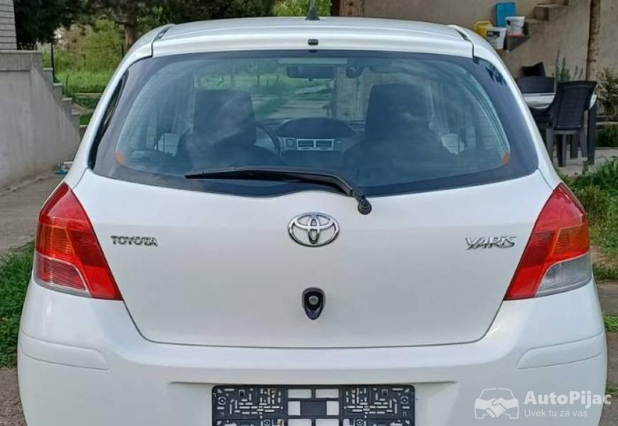 2009_toyota_yaris_6_polovni_automobili_autopijac.rs