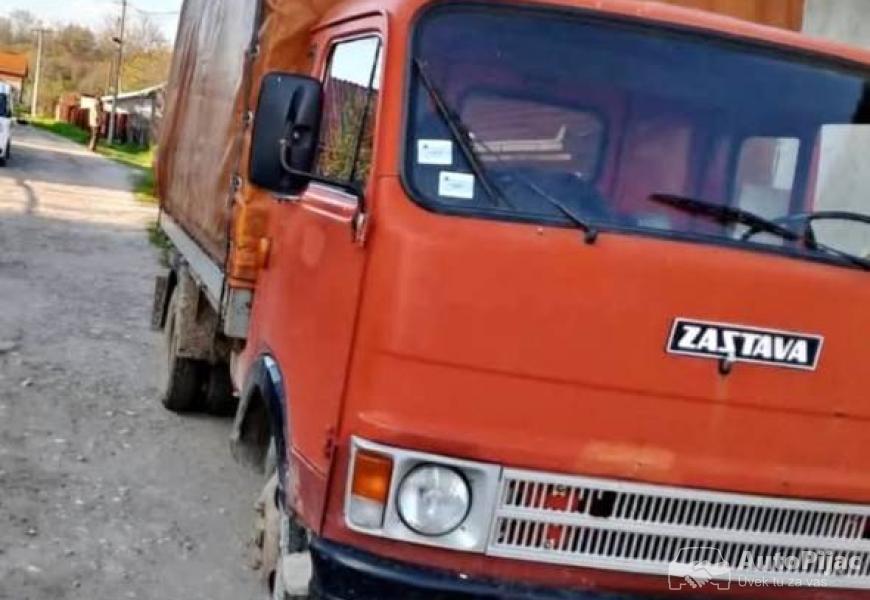 zastava_1_polovni_automobili_autopijac.rs