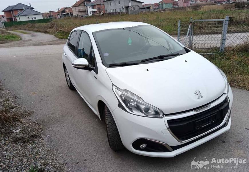 peugeot_208_benzin_2017_god_6_polovni_automobili_autopijac.rs