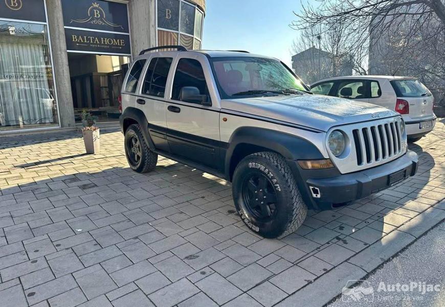 jeep_liberty_1_polovni_automobili_autopijac.rs