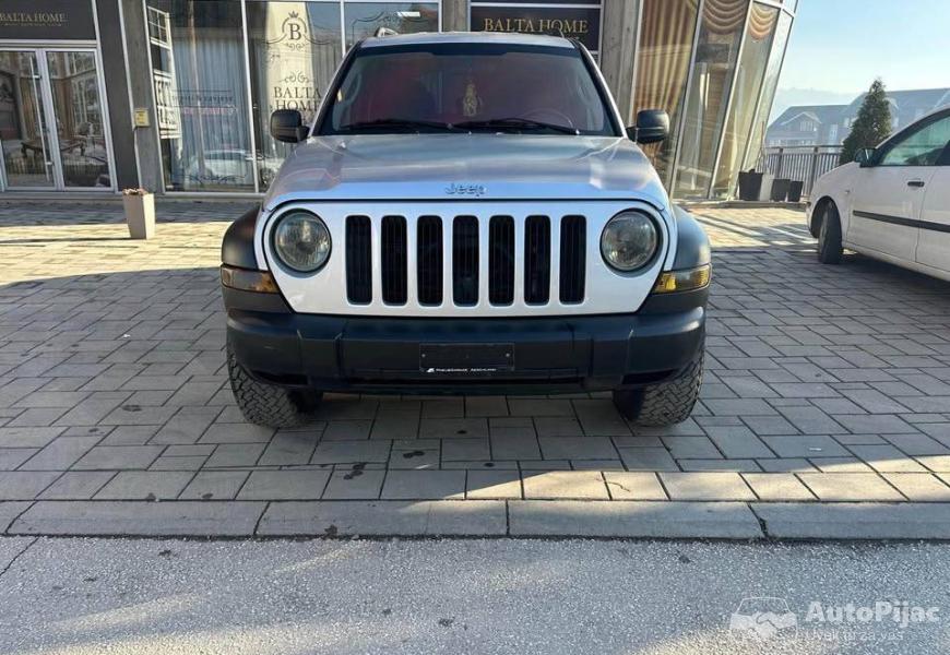 jeep_liberty_3_polovni_automobili_autopijac.rs