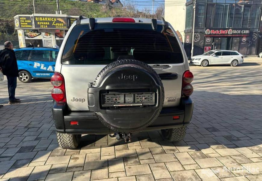 jeep_liberty_6_polovni_automobili_autopijac.rs