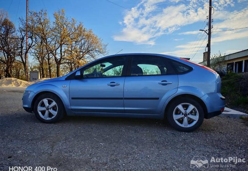 2005_ford_focus_16tdci_8_polovni_automobili_autopijac.rs