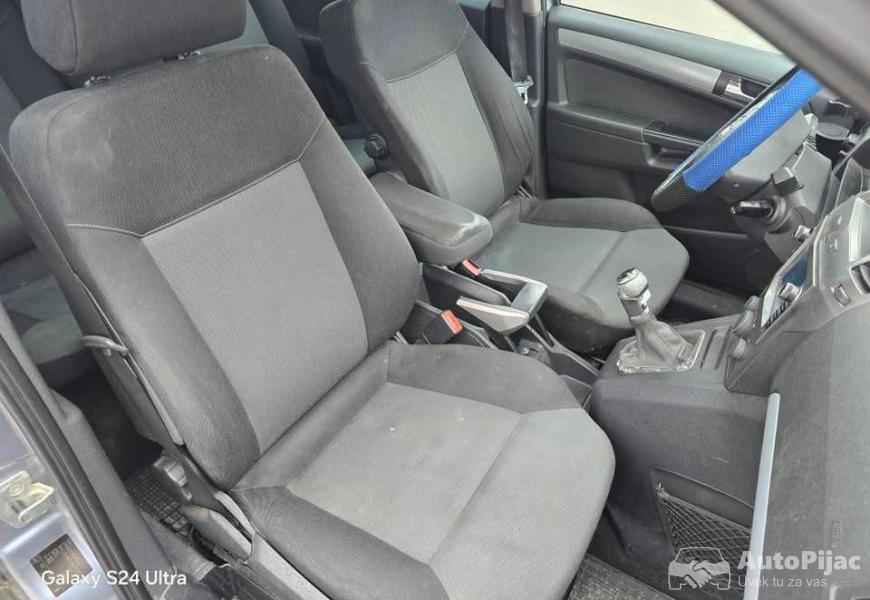 opel_zafira_20dti_88kw_2006g_7sedista_dobro_stanje_8_polovni_automobili_autopijac.rs