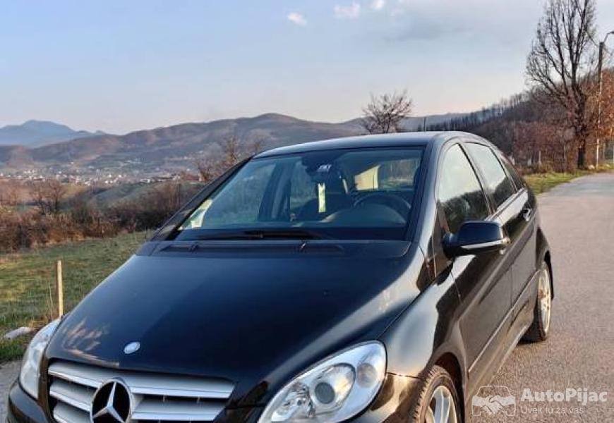 2008_mercedesbenz_bclass_1_polovni_automobili_autopijac.rs