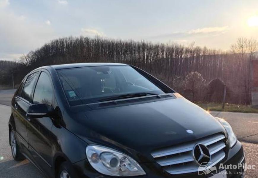 2008_mercedesbenz_bclass_2_polovni_automobili_autopijac.rs