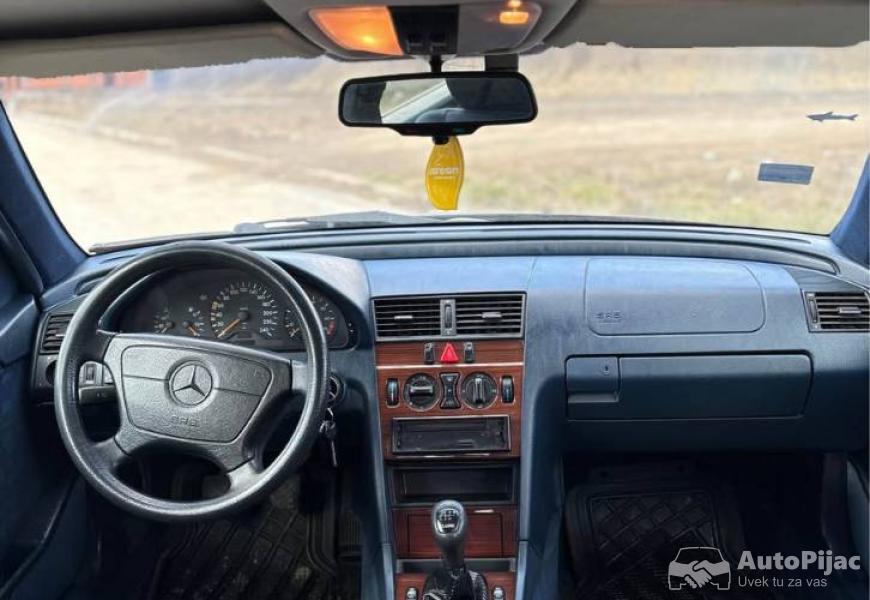 mercedesbenz_c180_10_polovni_automobili_autopijac.rs