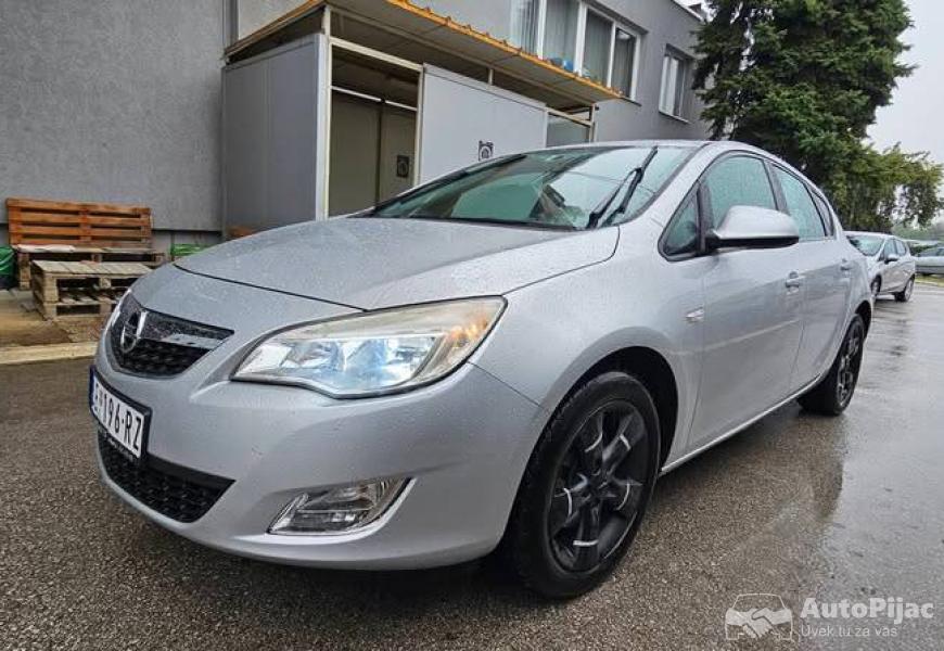 opel_astra_j_2011_2_polovni_automobili_autopijac.rs